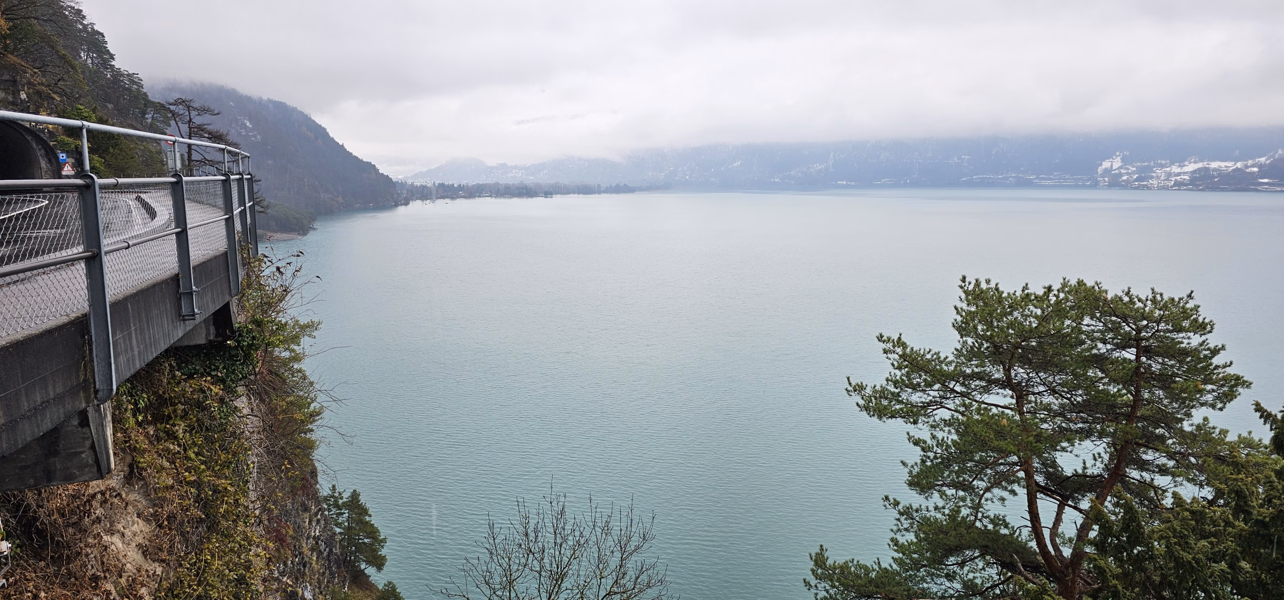 St. Beatus Caves on Lake Thun: Closed for the season, what we saw anyway